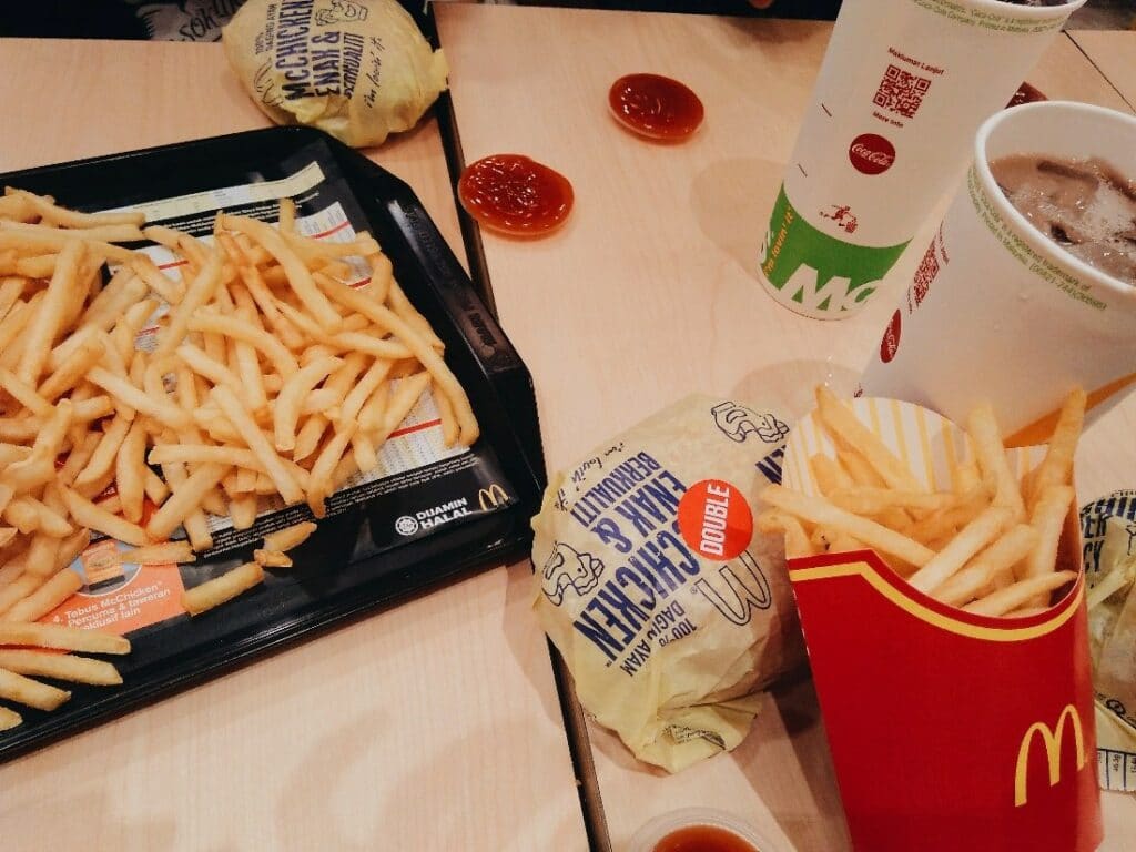 麦当劳用于食品服务的标准包装